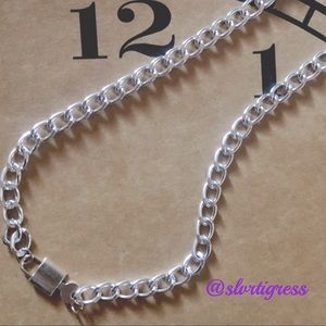 Chunky Lock and Key Choker Necklace